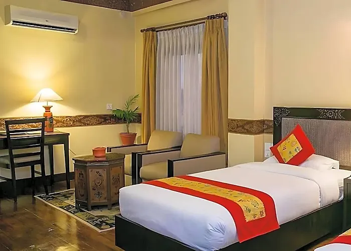 Tibet International 4*