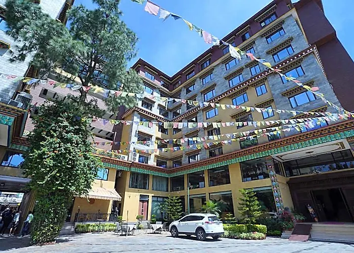 Tibet International Hotel 4*