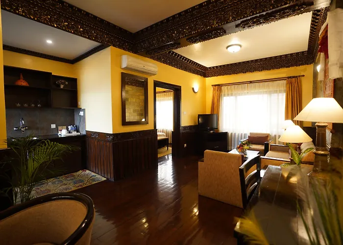 Tibet International 4*